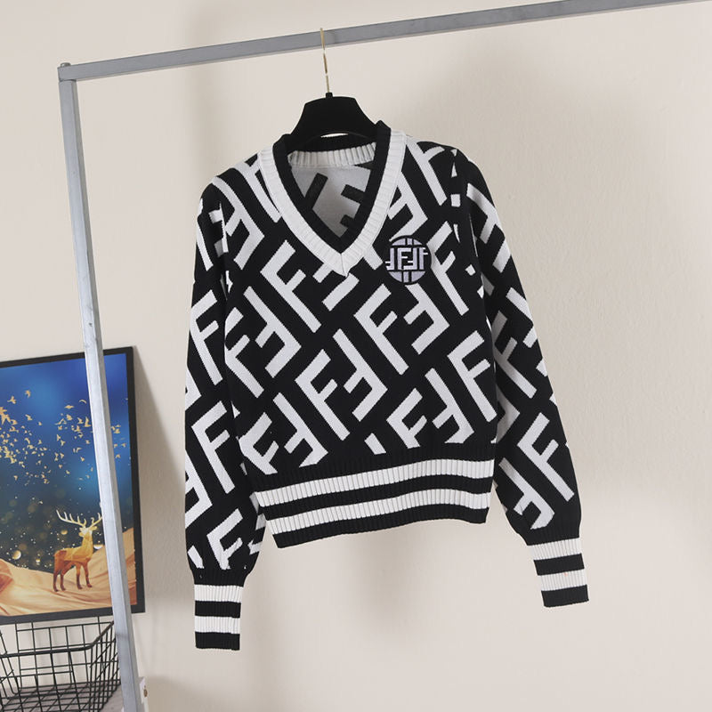 Letter Print Cropped Sweater