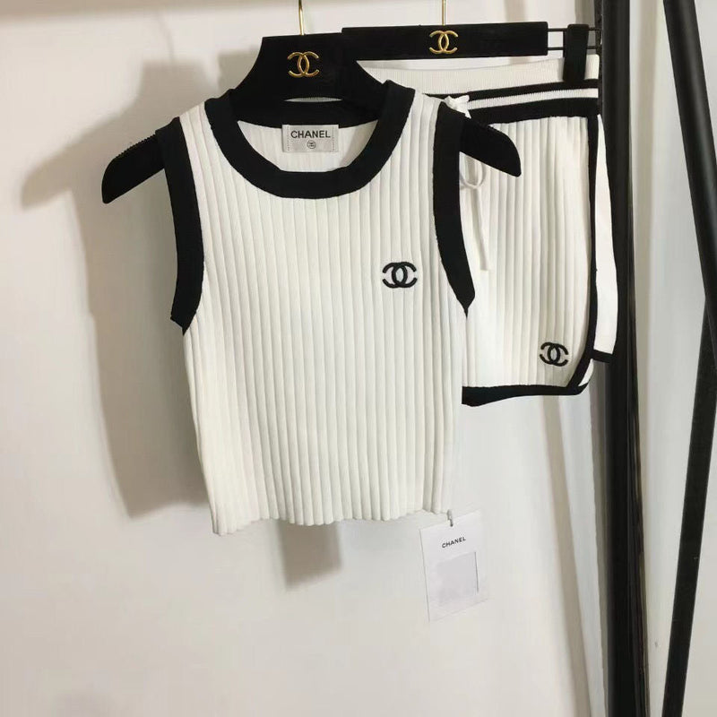 Letter Printed Ladies 2 Piece Suit Short Sleeve Top & Pants
