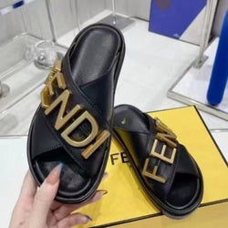 Metal Buckle Beach Sandals Retro Platform Sandals And Slipper