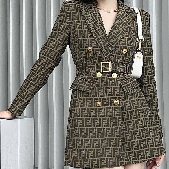 Women's Letter Print Trench Coat With Belt
