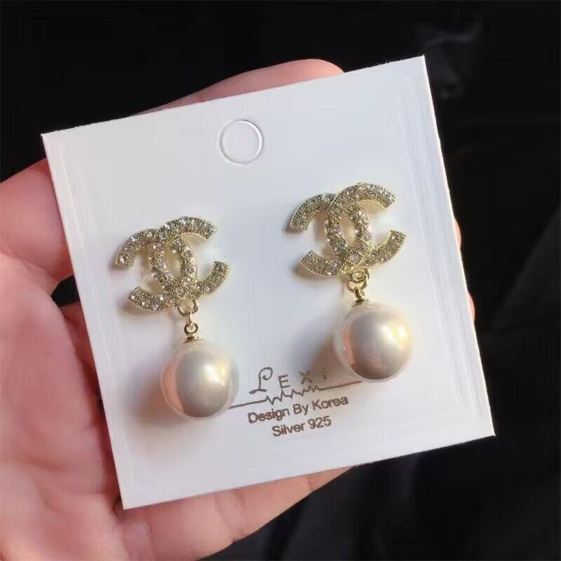 Pearl Pendant Earrings