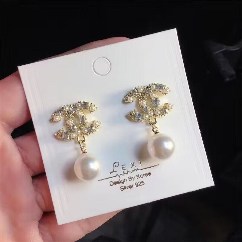 Pearl Pendant Earrings