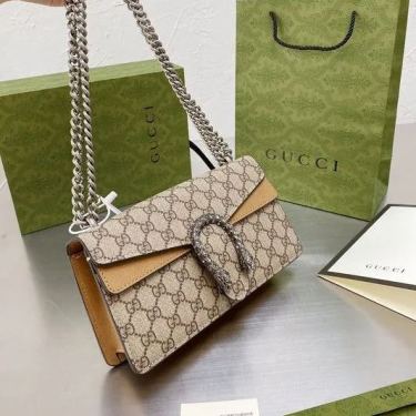 Handmade Leather Handbag Pochette Metis Nysus Series
